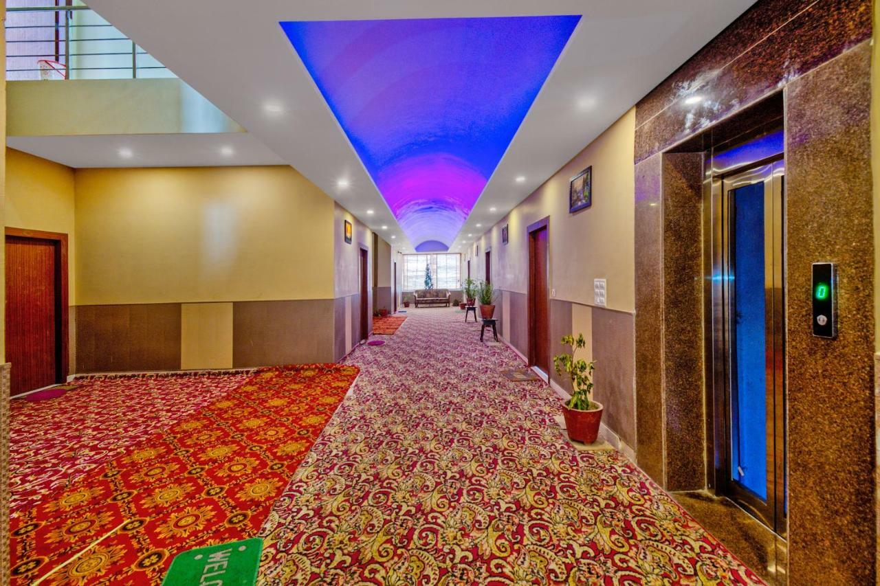 Capital O 40833 Maharaja Hotel & Restaurant Kashipur Kültér fotó
