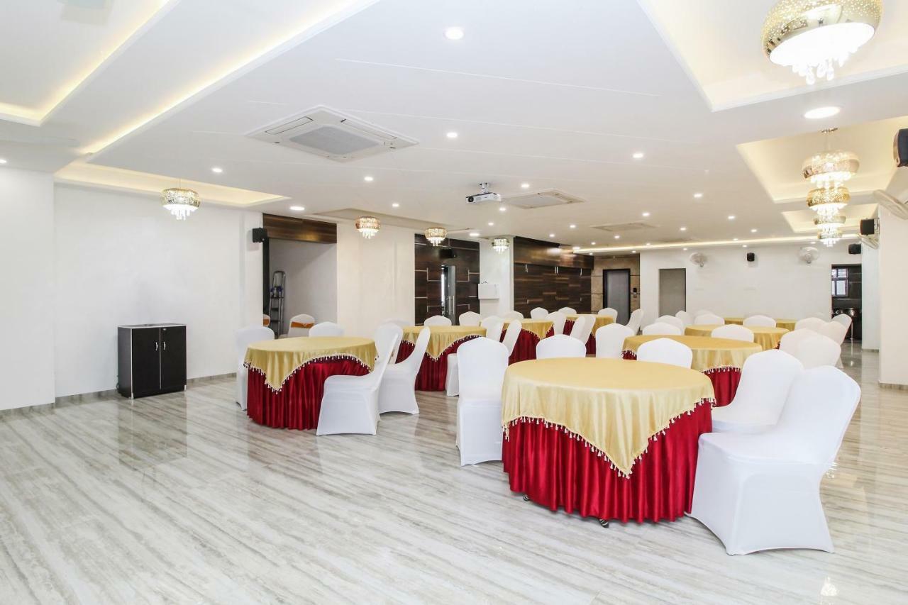 Capital O 40833 Maharaja Hotel & Restaurant Kashipur Kültér fotó