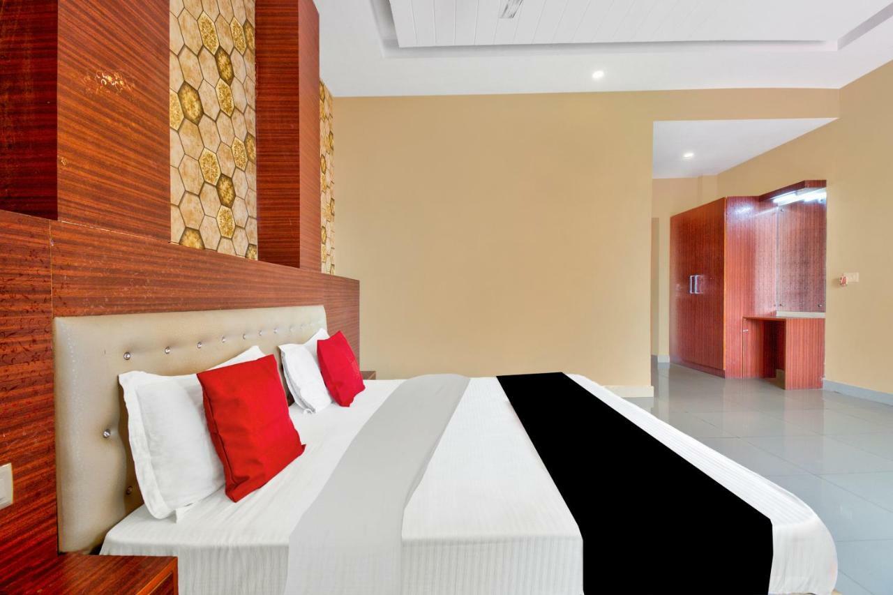 Capital O 40833 Maharaja Hotel & Restaurant Kashipur Kültér fotó