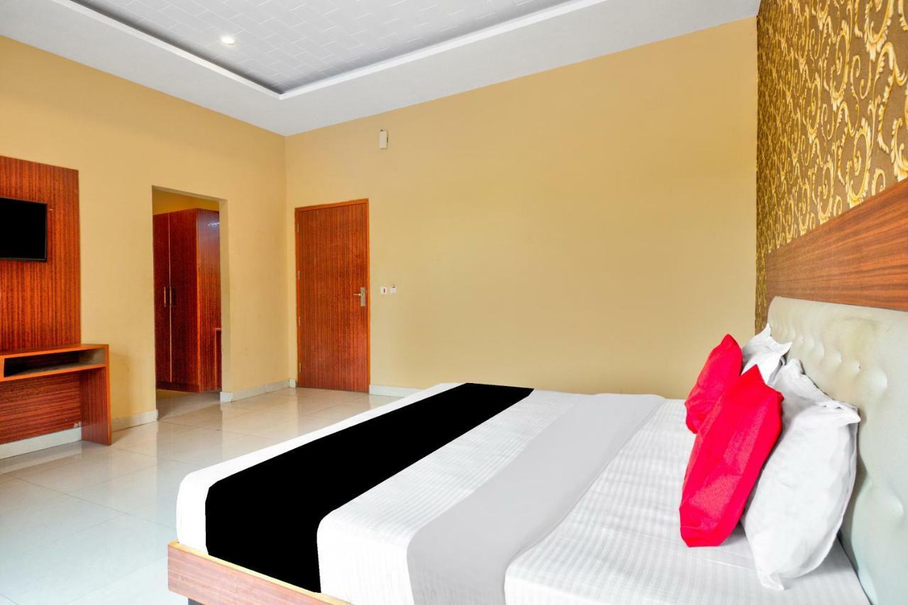 Capital O 40833 Maharaja Hotel & Restaurant Kashipur Kültér fotó